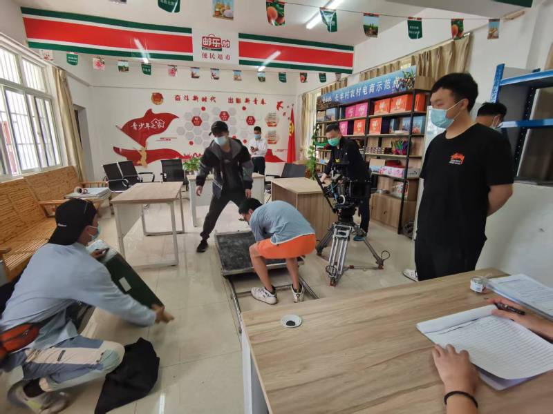 追星女孩心理学分析报告：洛宁县广告片拍摄公司揭秘饭圈应援式传播逻辑